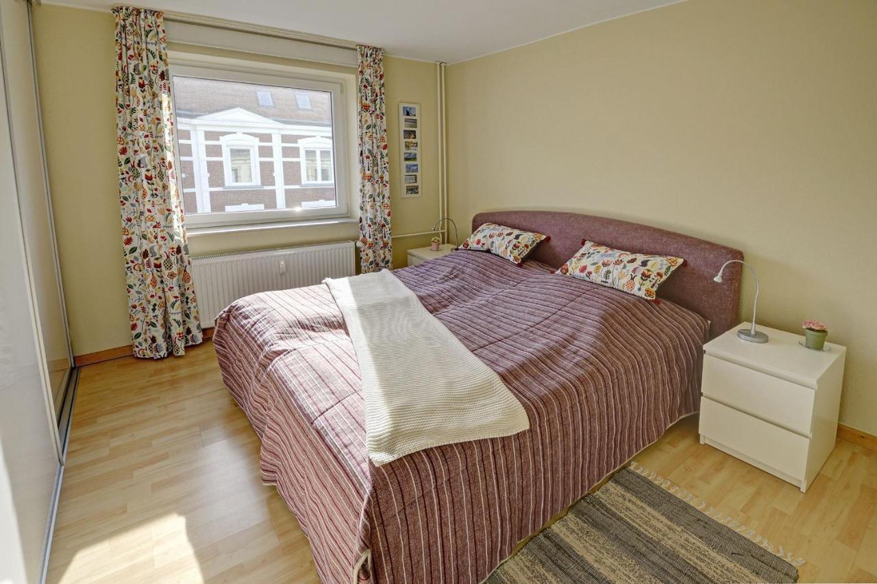 Fewo1846 - Bellevue - Sonnige 2-Zimmer-Wohnung Mit Balkon Und Hafenblick Фленсбург Екстер'єр фото